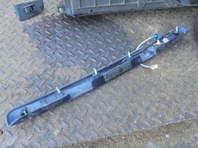 toyota avensis - tailgate strip (2006-2009)