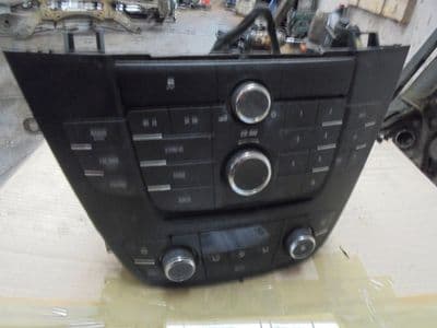 vauxhall insignia - cd player (2009-2012)