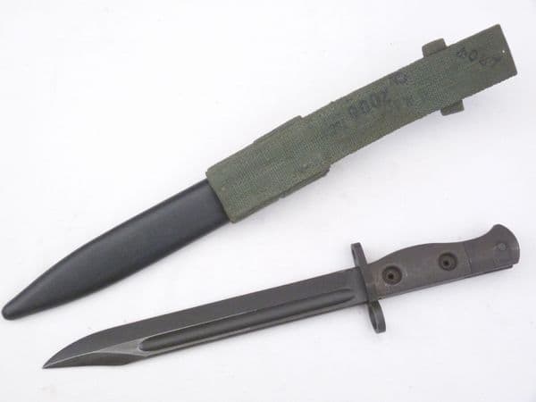Australian made SLR L1A2 bayonet and scabbard, new/unissued, in frog