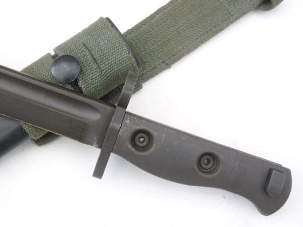 Australian made SLR L1A2 bayonet and scabbard, new/unissued, in frog