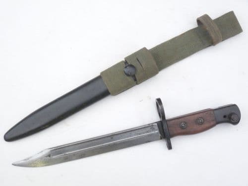 British no.5 Jungle carbine / Sterling bayonet and scabbard, wartime S294 marked /1