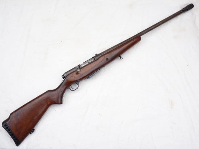 Deactivated American Mossberg Model 195K-A 12-gauge bolt-action shotgun ...
