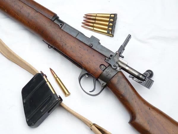 Deactivated Lee-Enfield No4 Mk1 Britsh built infantry rifle 1944 dated SOLD