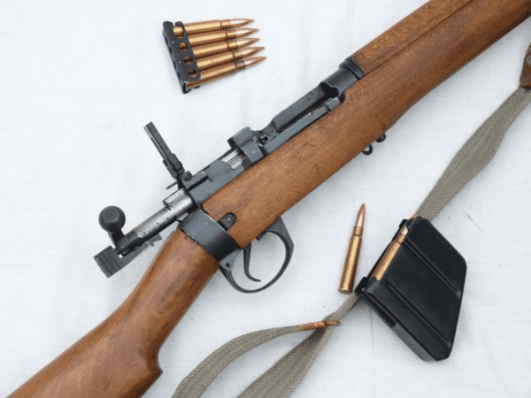 Deactivated Lee-Enfield no4 mk1* Canadian Long Branch made rifle 1943 dated  **SOLD**