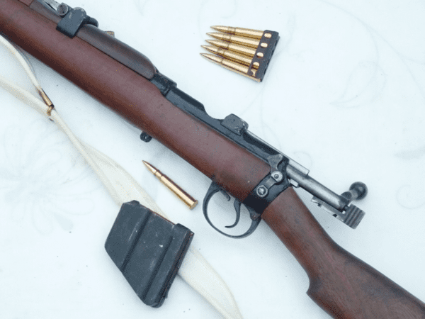 Deactivated Lee-Enfield SMLE mk3 BSA Co made dated 1939 with magazine cut-off  ***SOLD***