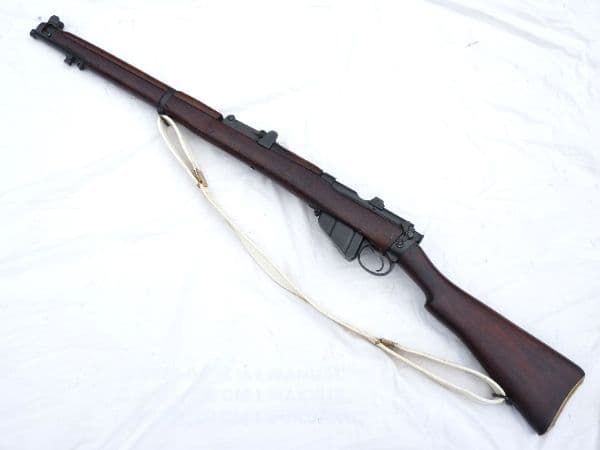 Deactivated Lee-Enfield SMLE Mk3* Ishapore 1940 dated, matching s/numbers  **SOLD**