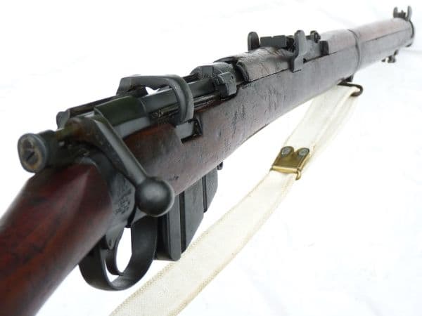 Deactivated Lee-Enfield SMLE Mk3* Ishapore 1940 dated, matching s/numbers  **SOLD**