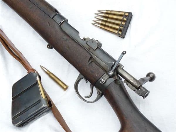Deactivated Lee-Enfield SMLE mk3  rifle 1912 dated with volley sights LSA made SOLD
