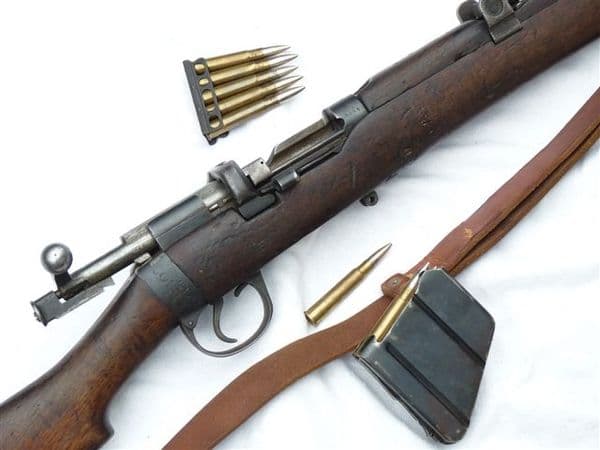 Deactivated Lee-Enfield SMLE mk3  rifle 1912 dated with volley sights LSA made SOLD