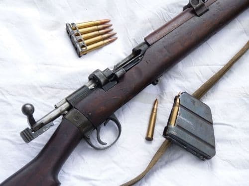 Deactivated Lee-Enfield SMLE no1 mk3 Enfield made 1918 dated with mag cut-off  **SOLD**