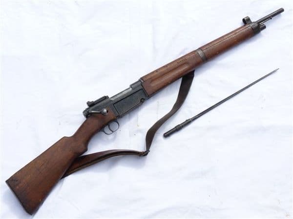 Deactivated MAS 1936 French infantry rifle, early WW2 manufacture, with bayonet SOLD