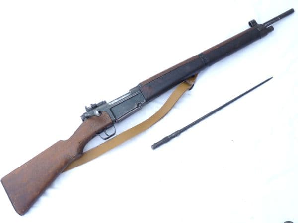 Deactivated MAS 36 French infantry rifle, late WW2 manufacture, with bayonet  **SOLD**