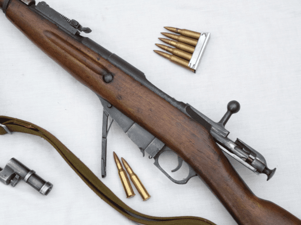 Deactivated Mosin-Nagant M1891/30 1942 dated Russian infantry rifle c/w bayonet **SOLD**