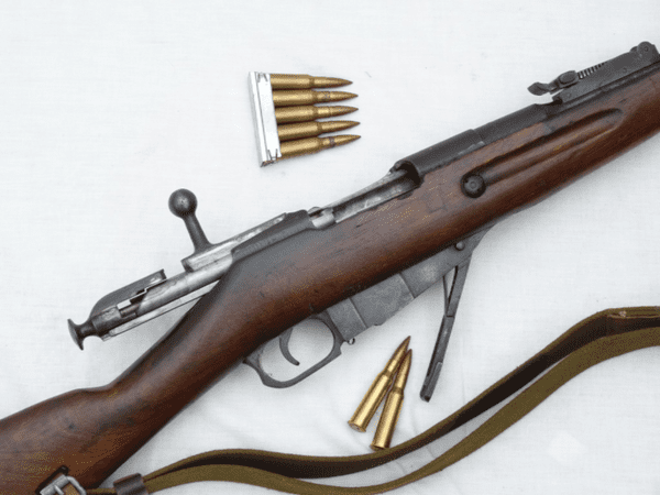 Deactivated Mosin-Nagant M1891/30 1942 dated Russian infantry rifle c/w bayonet **SOLD**