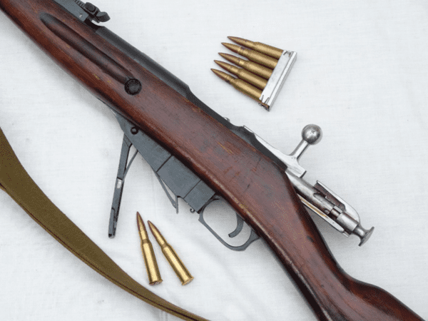 Deactivated Mosin-Nagant M1891/30 1942 dated Russian infantry rifle with bayonet  **SOLD**