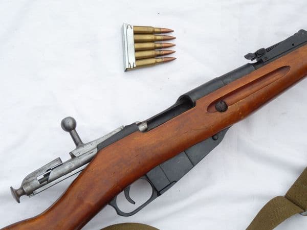 Deactivated Mosin-Nagant M1891/30 1943 dated Russian infantry rifle and bayonet  **SOLD**
