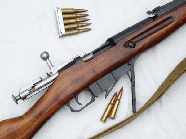 Deactivated Mosin-Nagant M1891/30 dated 1939 Russian infantry rifle with bayonet  **SOLD**