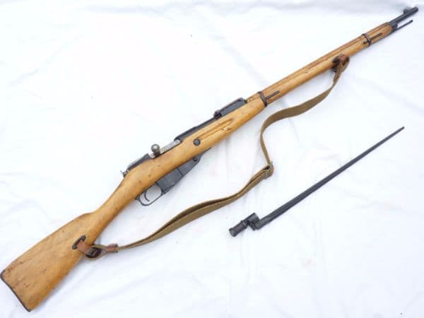 Deactivated Mosin-Nagant M1891 'Dragoon' 1929 dated Russian infantry rifle with bayonet **SOLD**