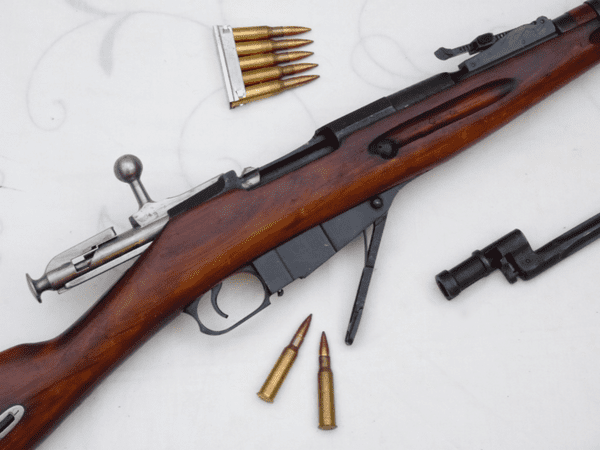 Deactivated Mosin-Nagant M91/30 'Octo' 1924 dated with bayonet **SOLD**