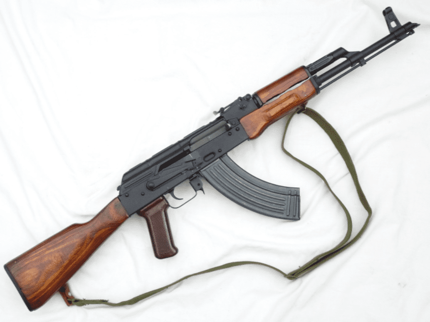 Deactivated Russian AKM 7 62mm assault rifle 1972 dated early-spec ...