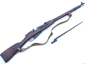 Deactivated Russian Mosin-Nagant M1891/30 'Octo' 1935 dated infantry rifle with bayonet  **SOLD**