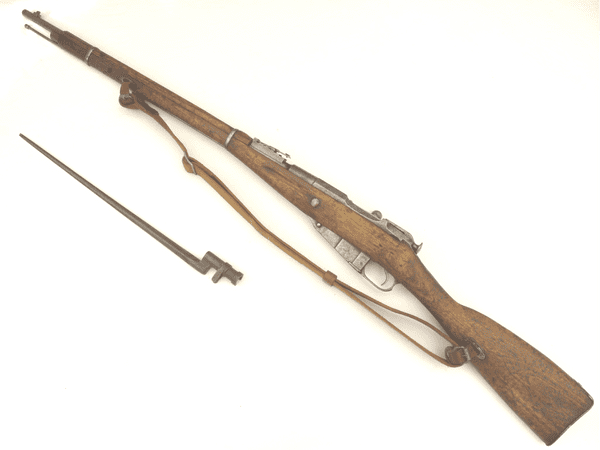 Deactivated Russian Mosin-Nagant M1891 and bayonet, 1905 dated infantry rifle, early spec.