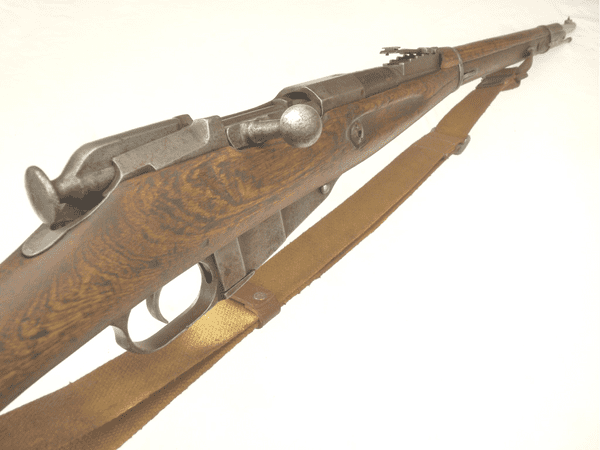 Deactivated Russian Mosin-Nagant M1891 and bayonet, 1905 dated infantry rifle, early spec.