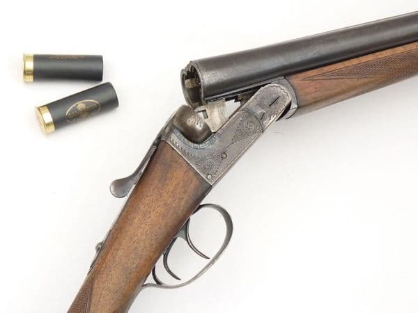 Deactivated Spanish made Ugartechea 12-bore boxlock shotgun **SOLD**