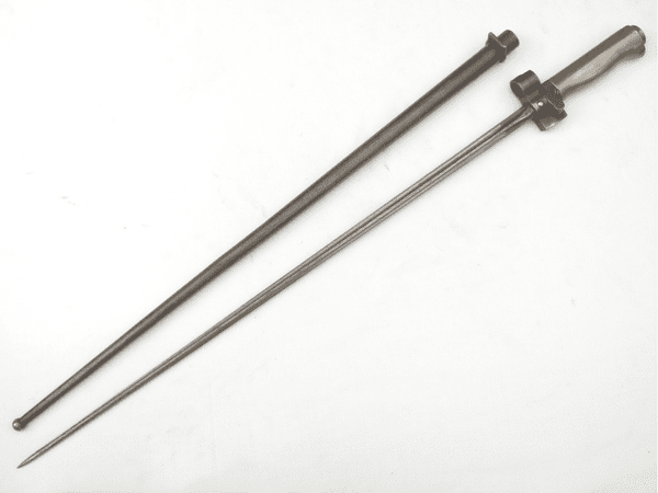 French Lebel M1886-15 cruciform bayonet and scabbard, matched serial numbers