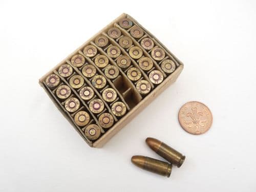Inert WW2 dated British 9 x 19mm Parabellum cartridge