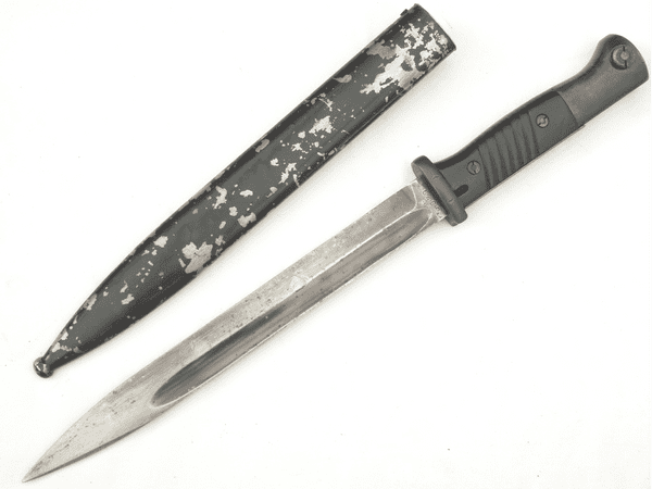 Mauser K98 bayonet and fully matched s/n scabbard, Berg & Co 1938/5209i