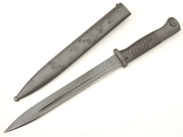 Mauser K98 bayonet and scabbard, E.Packs, matched maker **SOLD**