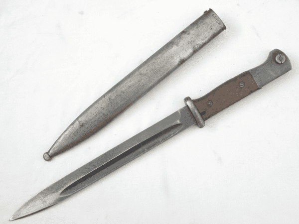 Mauser K98 bayonet and scabbard, matched maker and year, 44asw