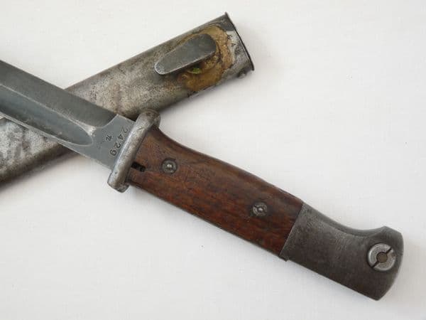 Mauser K98 bayonet and scabbard, matched maker and year, 44asw