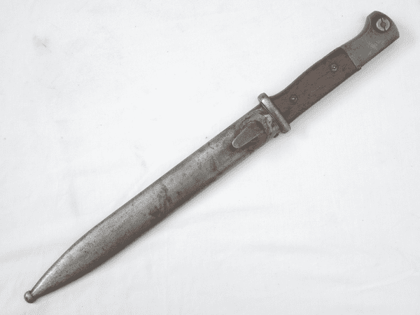 Mauser K98 bayonet and scabbard, matched maker and year, 44asw