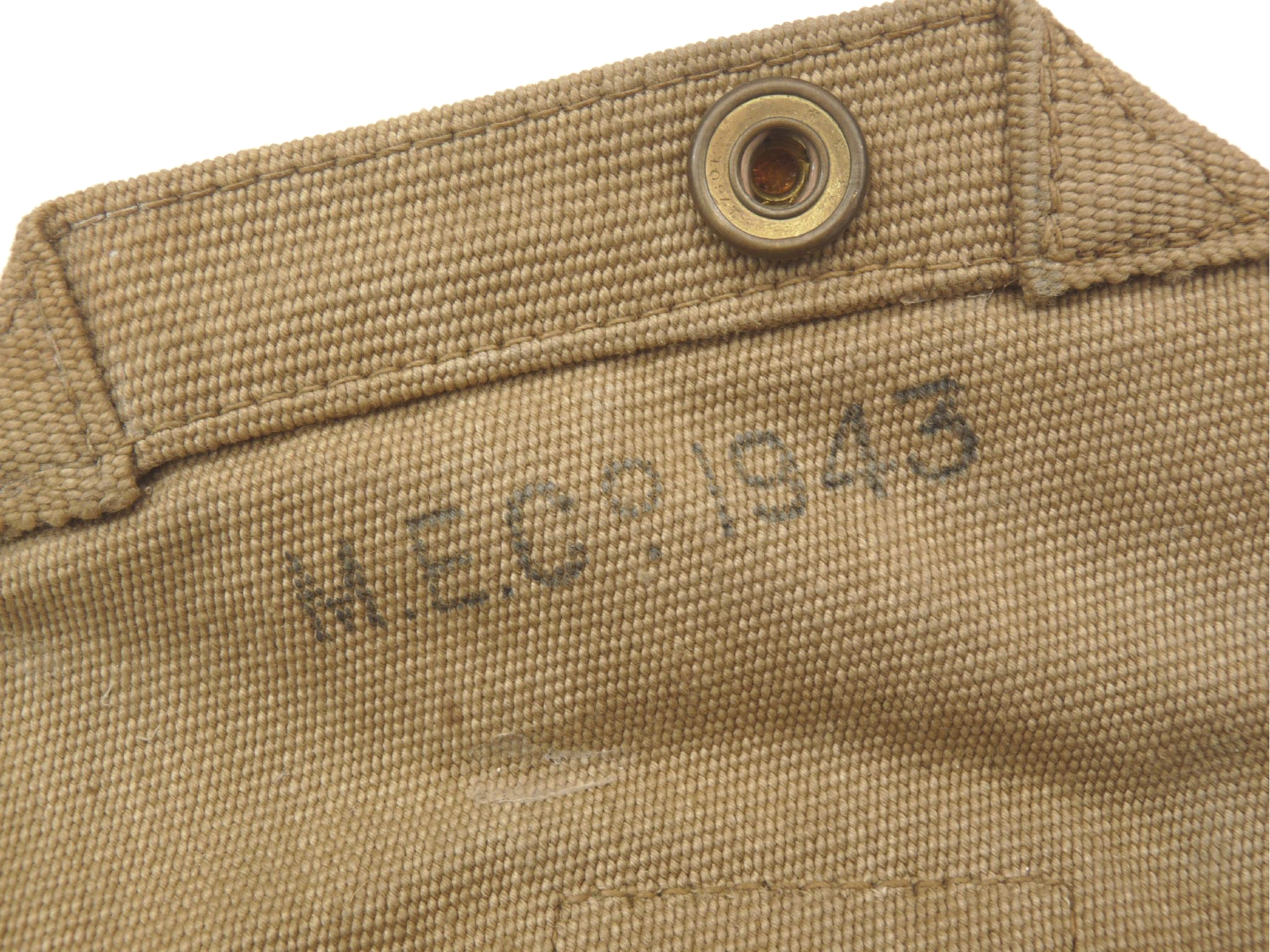 Pattern 1937 webbing holster in khaki 1943 dated /1