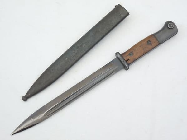 Portuguese Mauser K98 bayonet and scabbard, 1941 contract