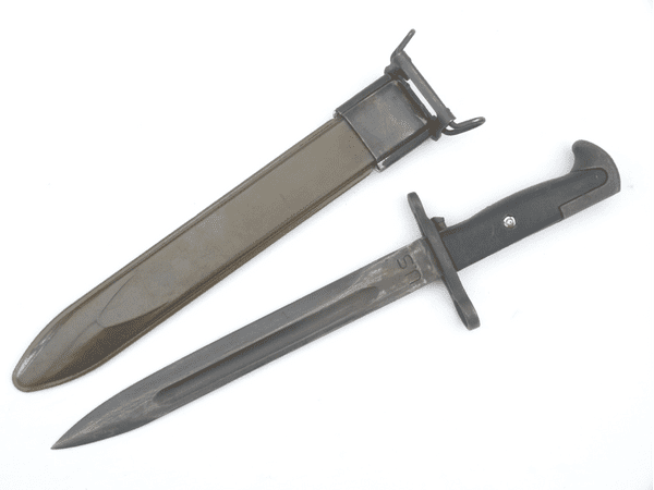Reproduction American M1 Garand bayonet and scabbard