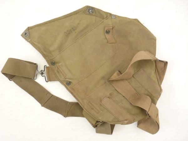 US WW2 gas-mask case, MIVA1