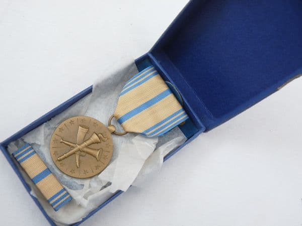 USA Armed Forces Reserve Medal (Army) in box of issue
