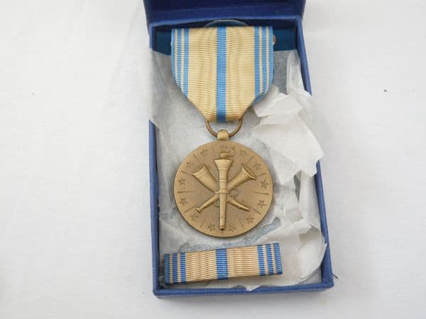 USA Armed Forces Reserve Medal (Army) in box of issue