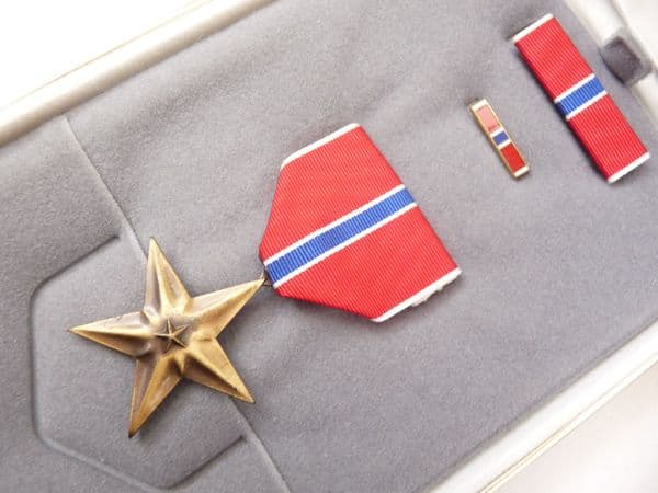 USA Bronze Star Medal in original presentation case, 1986 dated, AAF issue.