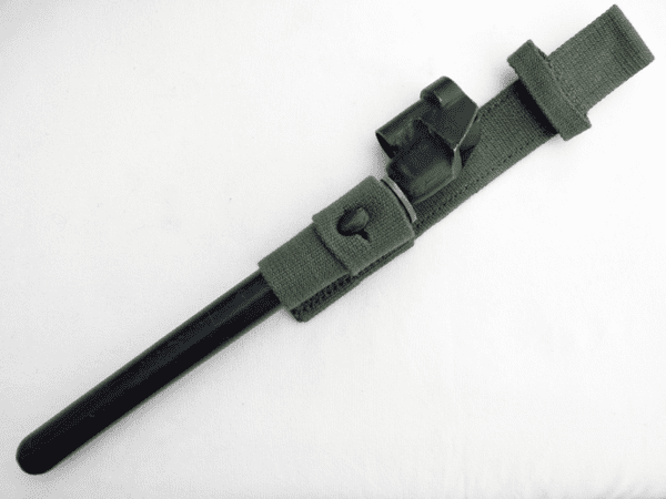 Webbing frog for No4, 5, 7, 9, SLR bayonets, jungle green, 1945 dated,  genuine