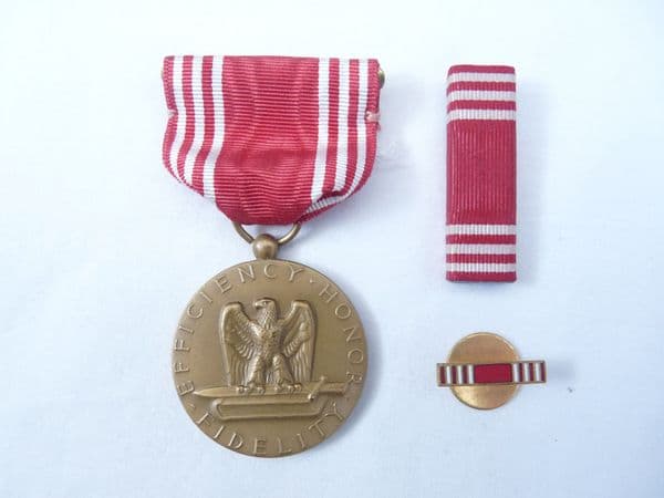WW2 US Army Good Conduct Medal set in box of issue, WW2 issue