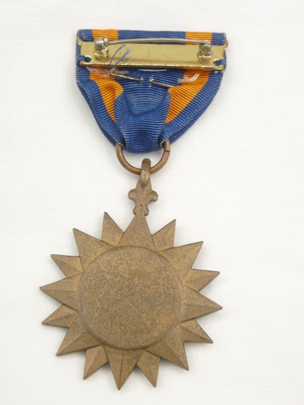 WW2 USA Air Medal in original presentation case