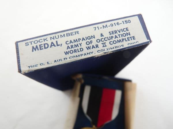 WW2 USA Army of Occupation Service Medal boxed set