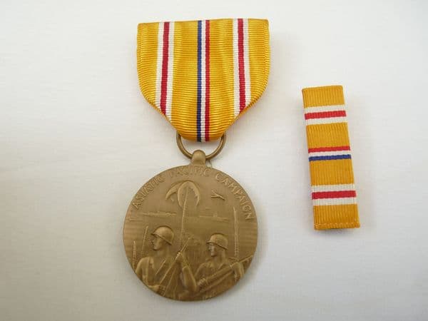 WW2 USA Asiatic-Pacific Campaign Medal boxed set, WW2 first issue **SOLD**