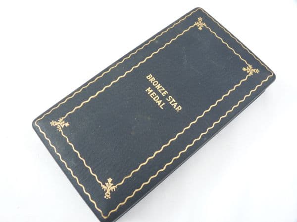 WW2 USA Bronze Star Medal in original presentation case  /1 **SOLD**