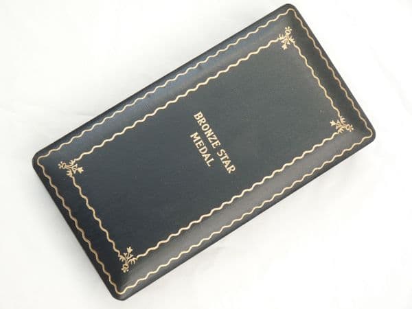 WW2 USA Bronze Star Medal in original presentation case.