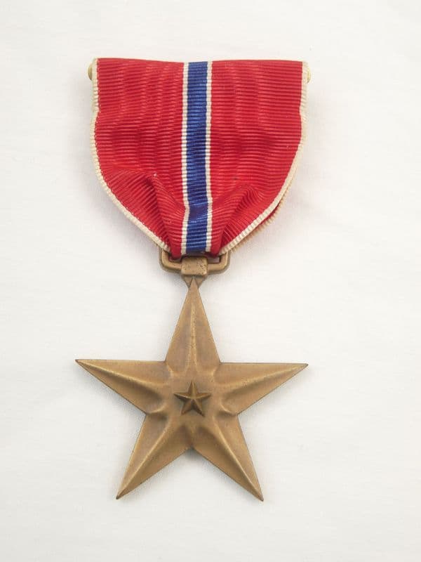 WW2 USA Bronze Star Medal in original presentation case.